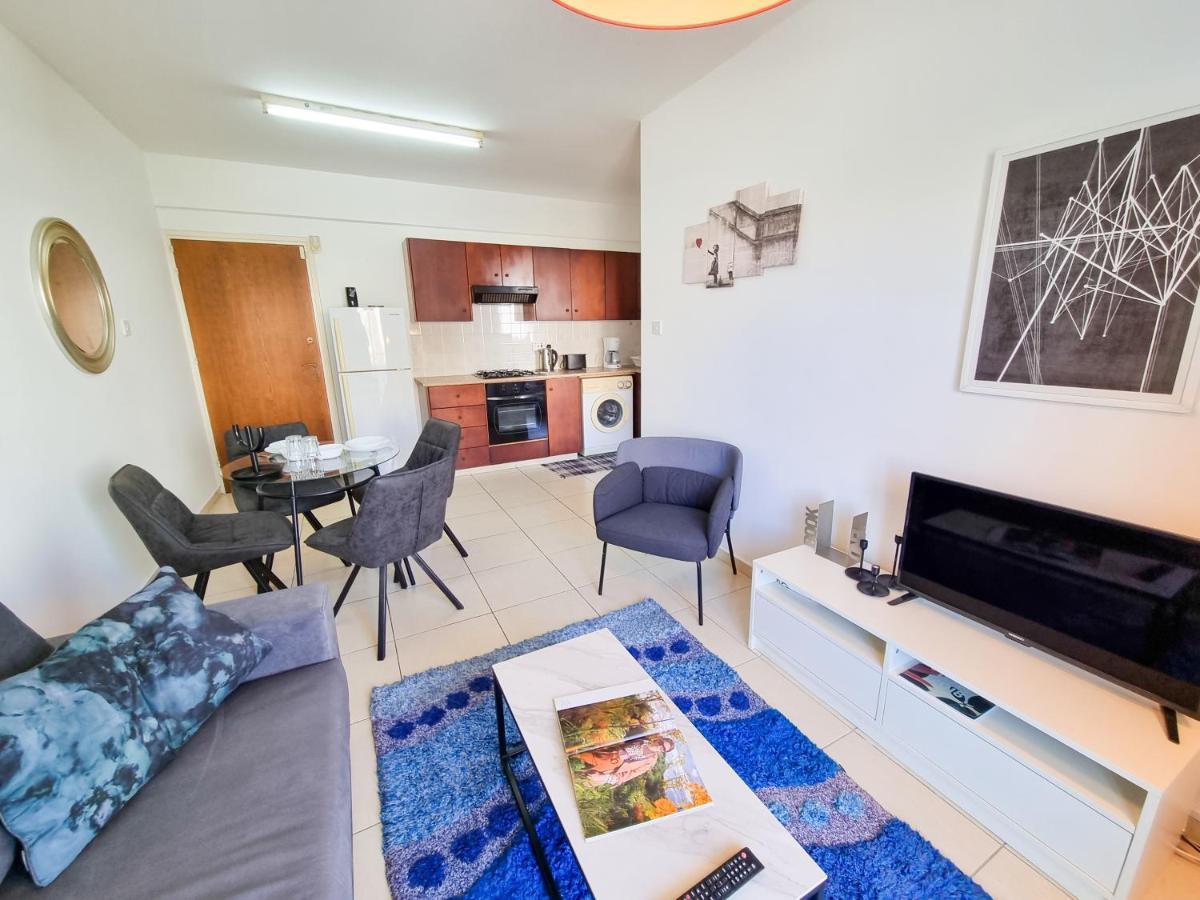 לרנקה Seaside Heaven Apartment With Pool מראה חיצוני תמונה