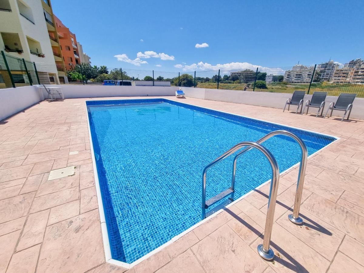 לרנקה Seaside Heaven Apartment With Pool מראה חיצוני תמונה